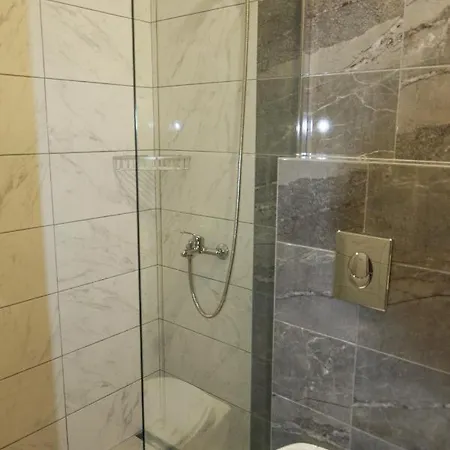Apart Otel Viktorijini Konaci Kremna
